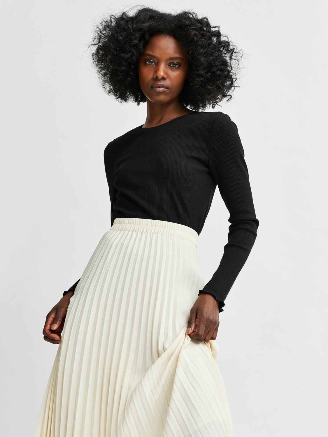 SELECTED FEMME - ANNA LS T-SKJORTE - SORT